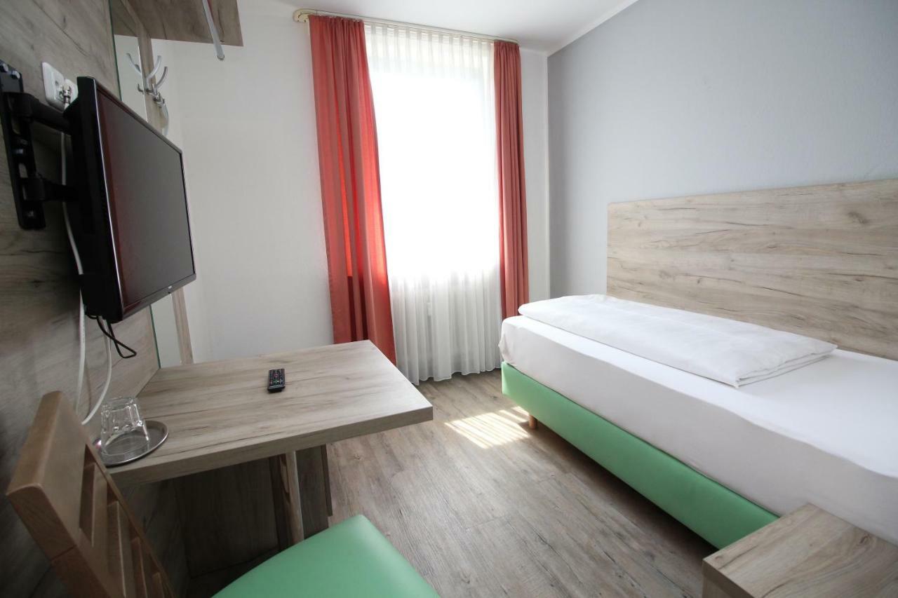 Hotel Pension Koeberl Munich Exterior photo