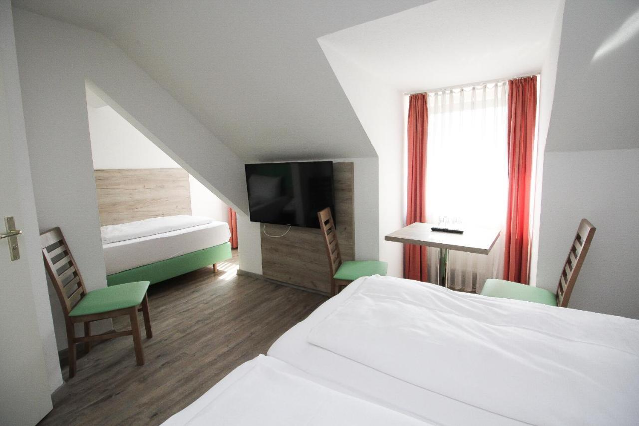 Hotel Pension Koeberl Munich Exterior photo