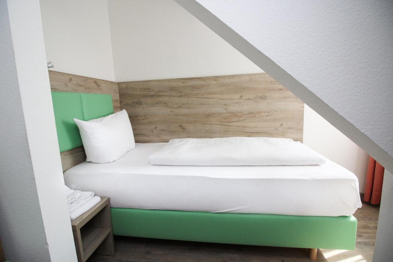 Hotel Pension Koeberl Munich Exterior photo